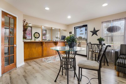 Americas Best Value Inn Refugio