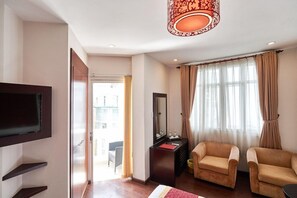LCD TV, DVD player - Little Saigon Corner Boutique Hotel (Ho Chi Minh City)