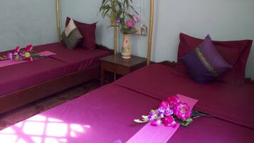 Minibar, barnesenger (inkludert) og ekstrasenger (mot et tillegg)