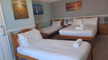 Standard Quadruple Room, Ensuite (Room 12A (Sleeps 4))