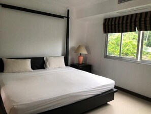 In-room safe, free WiFi