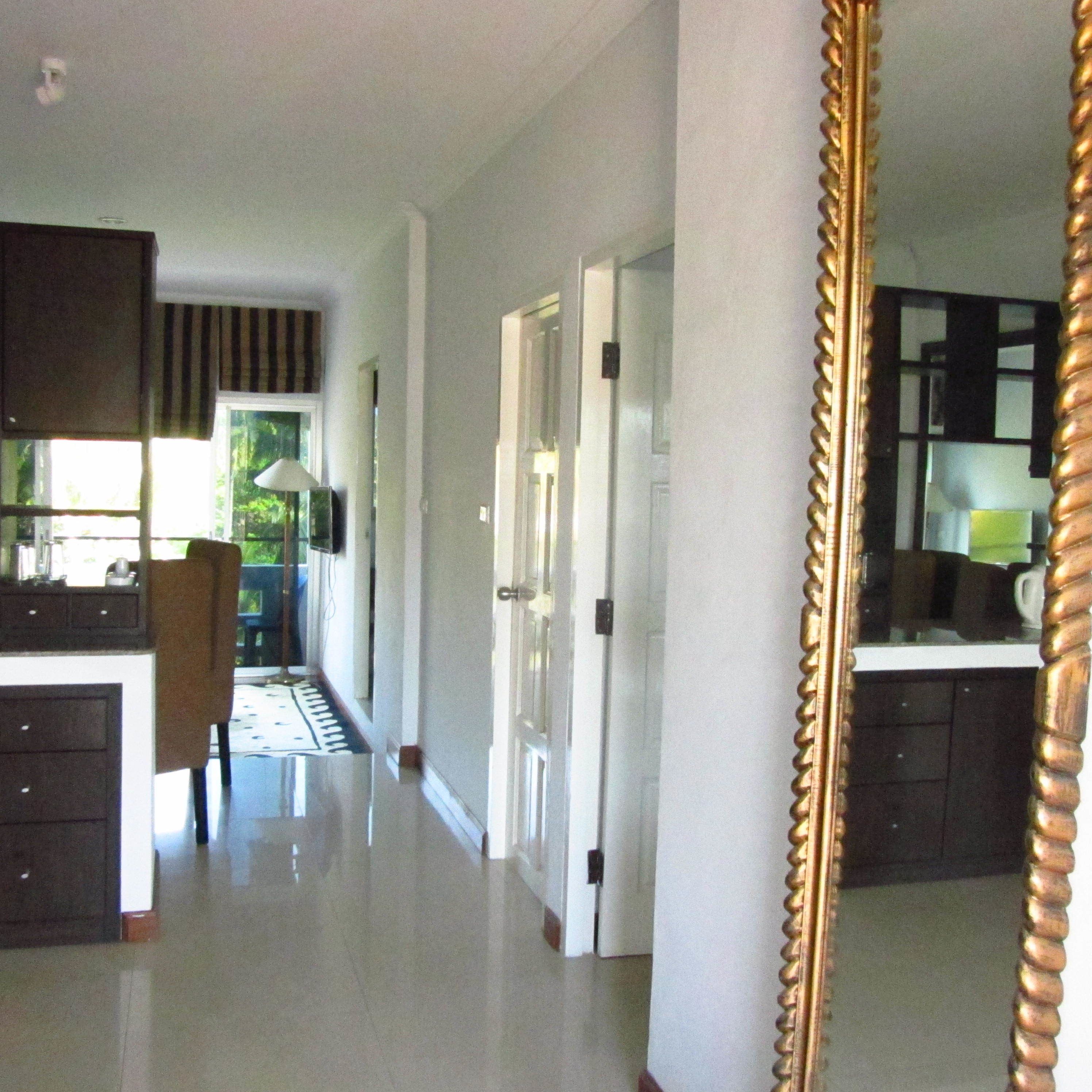 Classic Apartment, 2 Bedrooms, City View