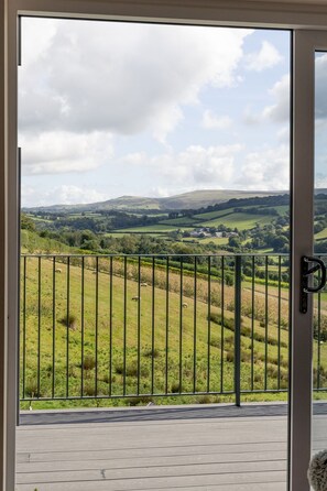 Cabaña de lujo, baño privado (Lew Valley Lodge) | Vistas desde el alojamiento