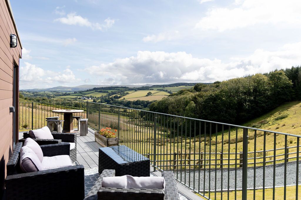 Luxury Cabin, Ensuite (Lew Valley Lodge) | View from property