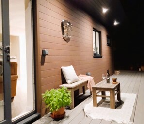 Luxury Cabin, Ensuite (Lew Valley Lodge) | Terrace/patio