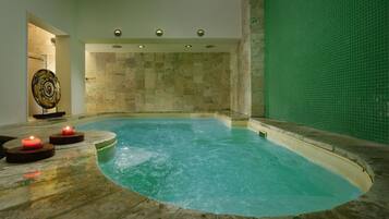 Piscine couverte