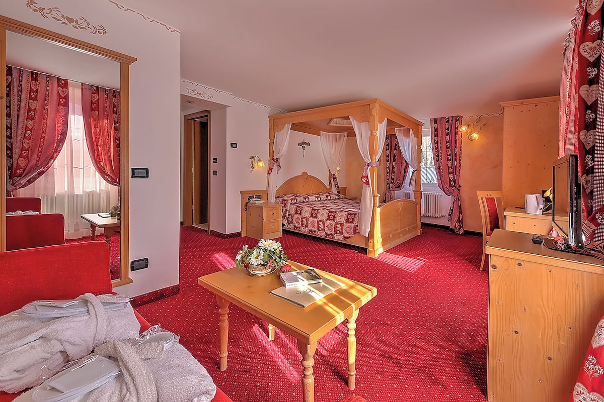 junior suite | premium bedding, down duvets, in-room safe, desk