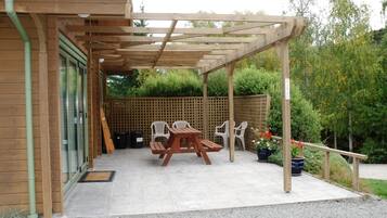 Chalet, 2 habitaciones (Two Bedroom Chalet (Sleeps 6)) | Terraza o patio