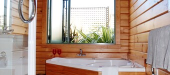 The Chalets Motel
