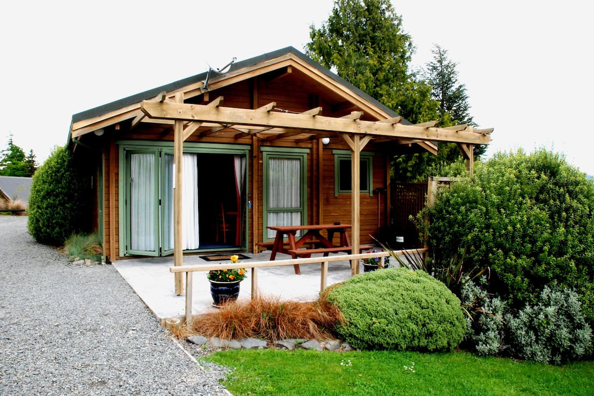 Chalet, 2 kamar tidur (Two Bedroom Chalet (Sleeps 6)) | Pemandangan dari kamar