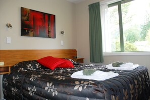 Chalet, 2 Schlafzimmer (Two Bedroom Chalet (Sleeps 5)) | Hochwertige Bettwaren, individuell dekoriert, individuell eingerichtet