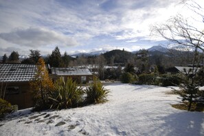 Property grounds - The Chalets Motel (Hanmer Springs)