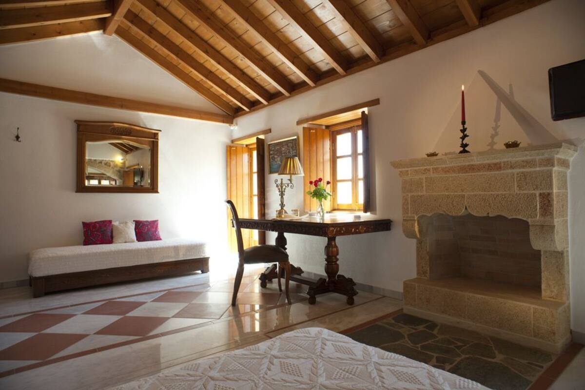 Suite | Living area | LCD TV