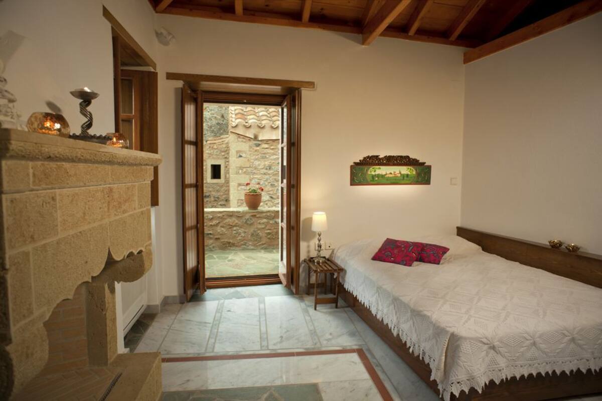 Standard, with Balcony | Individually decorated, soundproofing, free WiFi, bed sheets