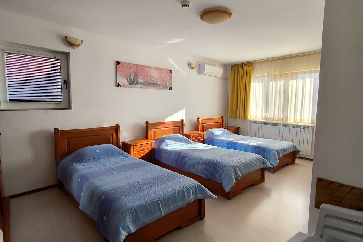 Panoramic Apartment, 2 Bedrooms | Blackout drapes, soundproofing, bed sheets