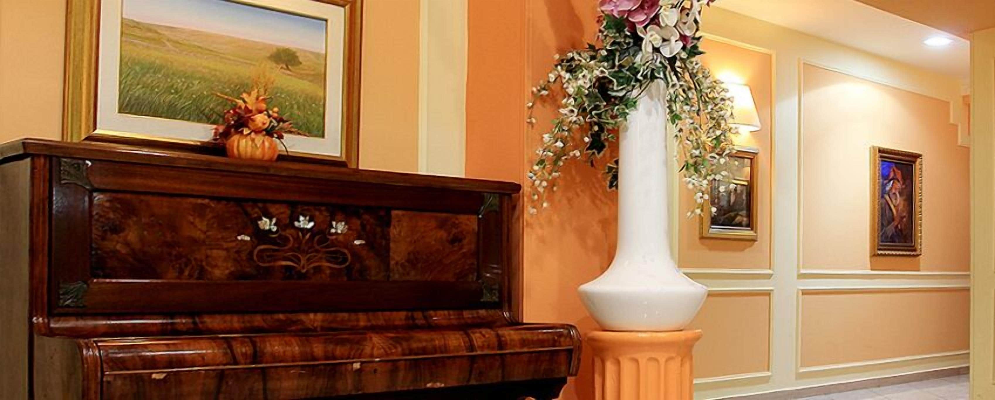 Hori Balconata 2.0 Banqueting \u0026 Accommodations: Comentarios, Precios y  Fotos 2026 - Expedia, image size:1427x575