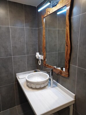 Bathroom - Hotel Jakaranda Istanbul (Istanbul)