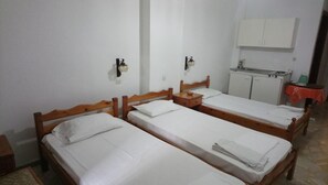 Room - Kallirroi Studios (Samos)