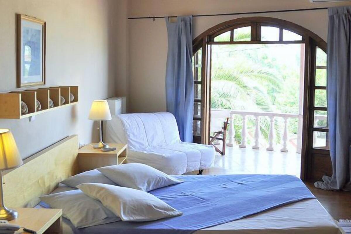 Family Room (2 Adults and 2 Children) | In-room safe, WiFi (free), individually decorated