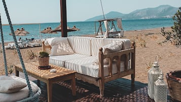 Beach bar