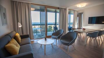 Apartment for two with a sauna and sea view | Living area