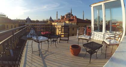 Berk Guesthouse - 'Grandma's House'