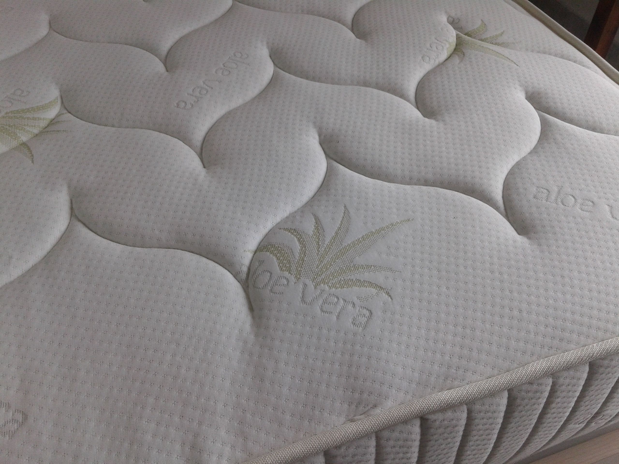 egyptian cotton sheets, premium bedding, memory-foam beds