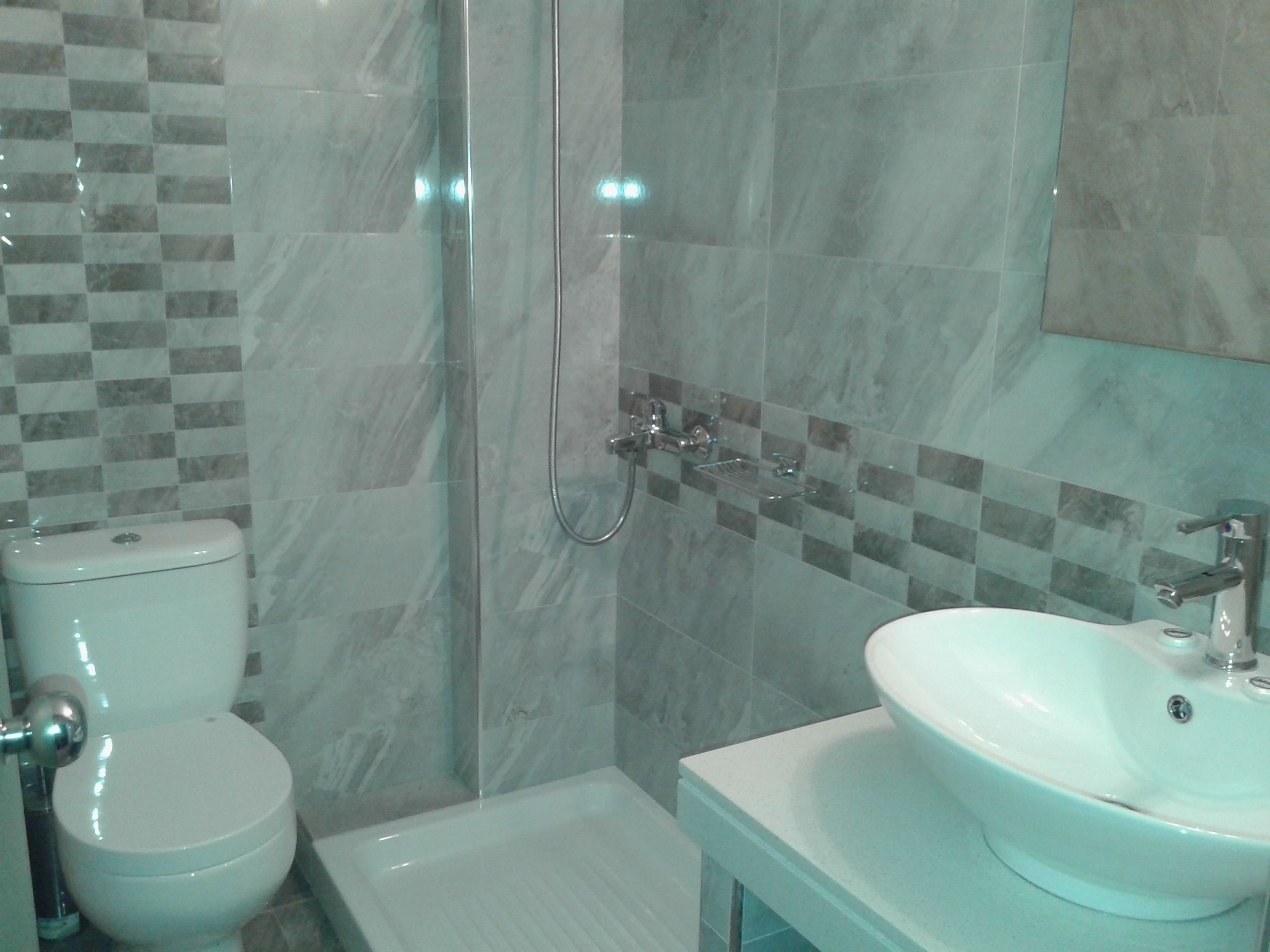 standard room, garden view | bathroom | free toiletries, hair dryer, towels