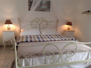 Classic Triple Room, 1 Bedroom | Egyptian cotton sheets, premium bedding, memory foam beds - Petras Beach (Sitia)