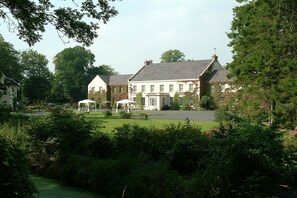 Exterior - Tullylagan Country House Hotel (Cookstown)