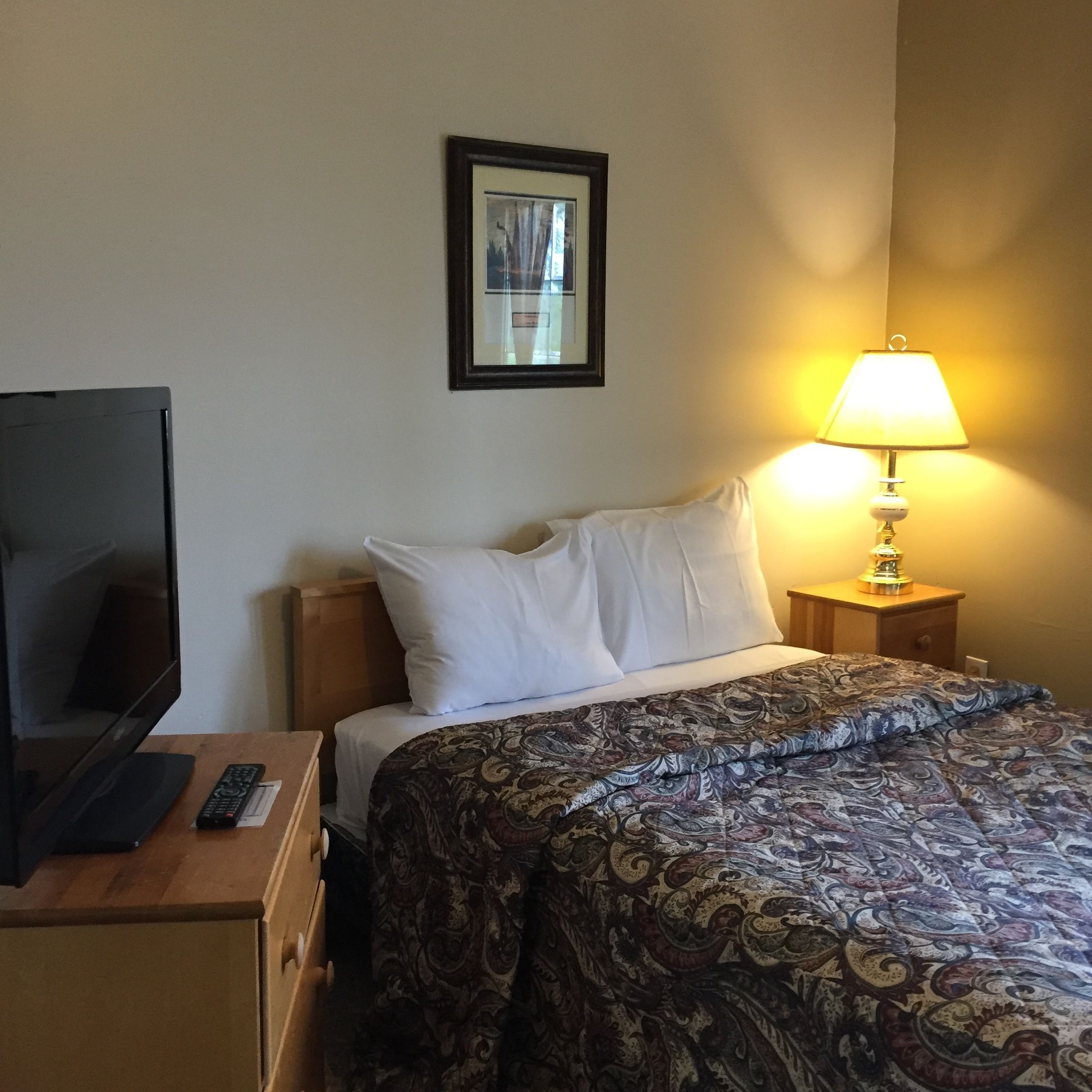 Standaard tweepersoonskamer | Een strijkplank/strijkijzer, extra bedden, gratis wifi, beddengoed