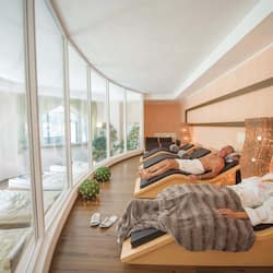 Sauna, steam room, Turkish bath, body treatments, facials