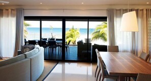Dining - Leora Beach by Horizon Holidays (Tamarin)