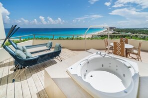 Free minibar, in-room safe, desk, laptop workspace