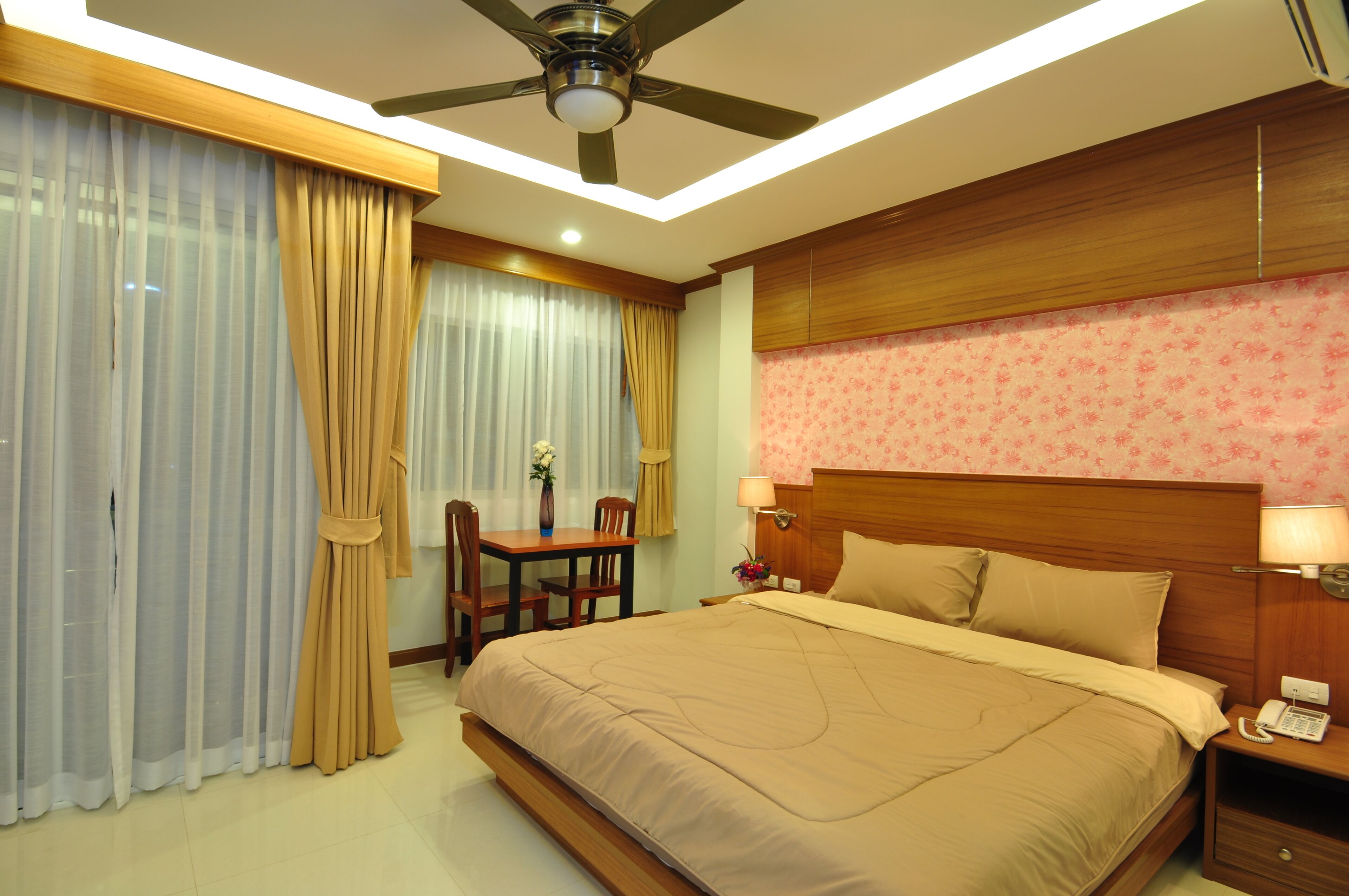 Superior Double Room | In-room safe, individually decorated, individually furnished, desk