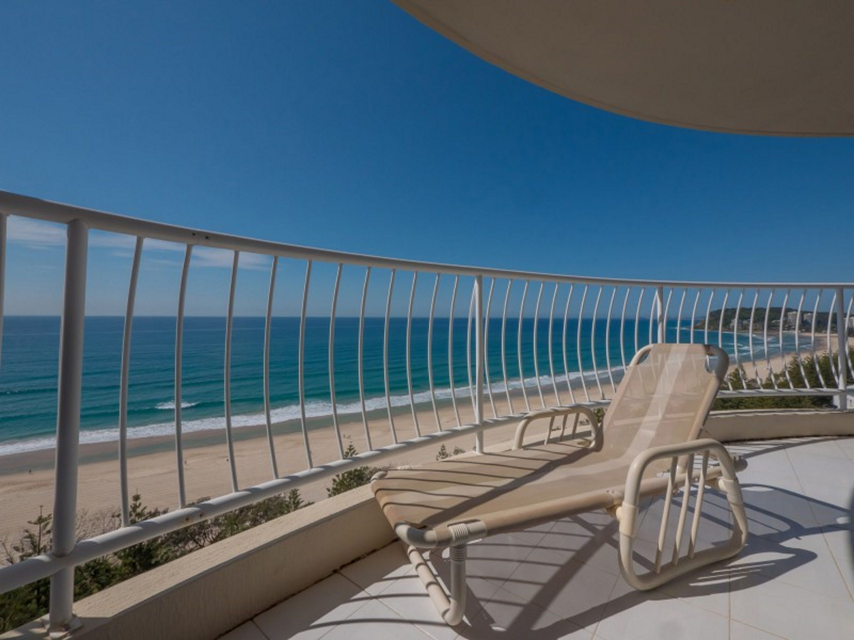 Burleigh Surf Apartments — image 8