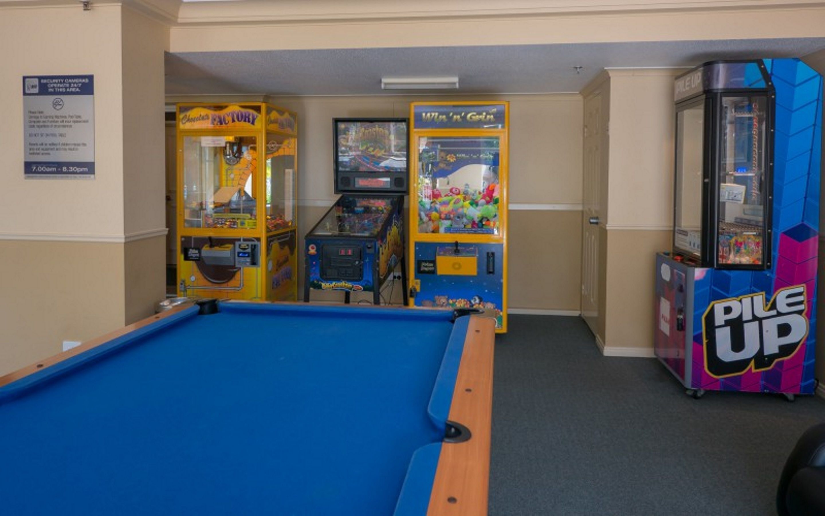 Burleigh Surf Apartments — image 28