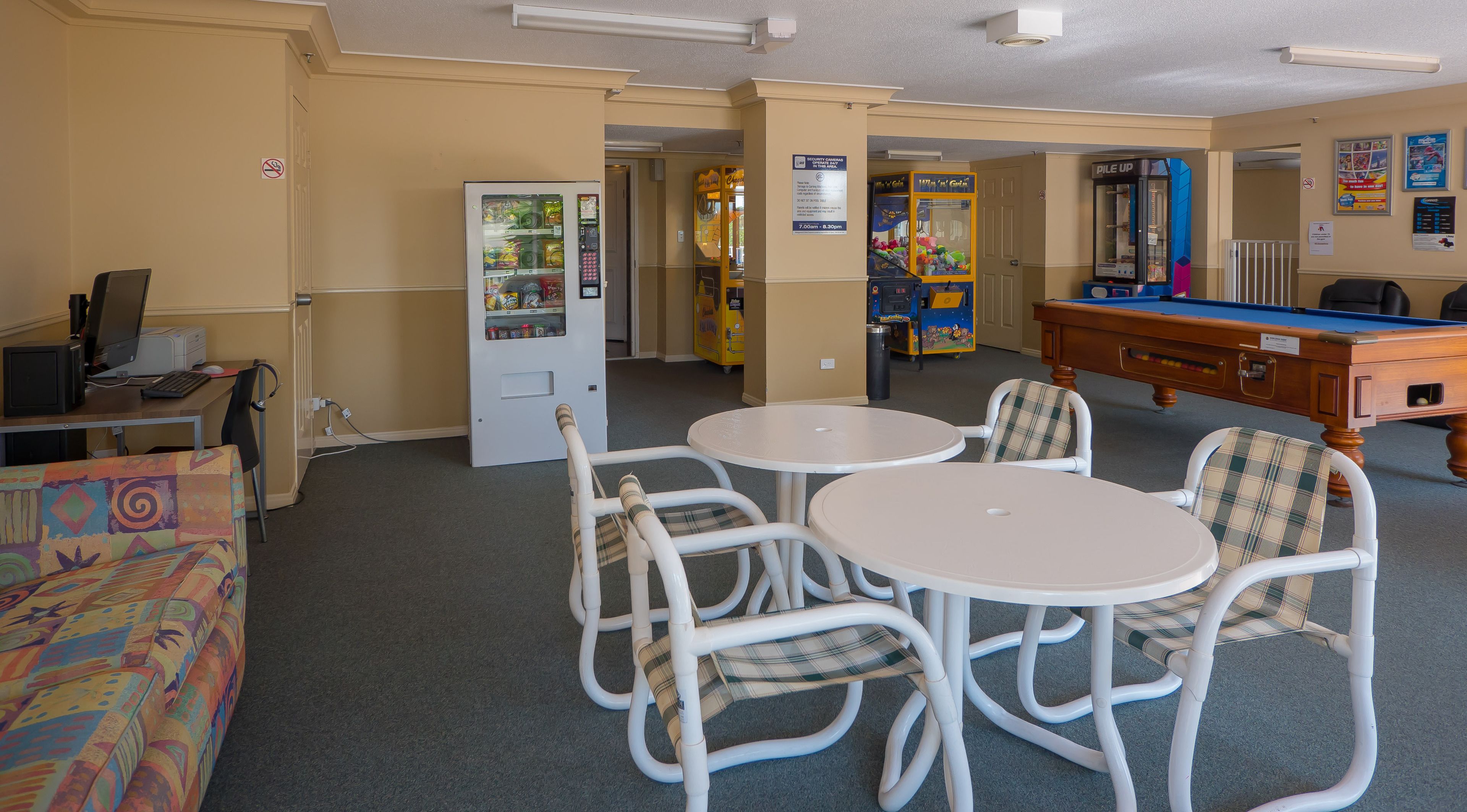 Burleigh Surf Apartments — image 27