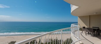 Burleigh Surf Apartments