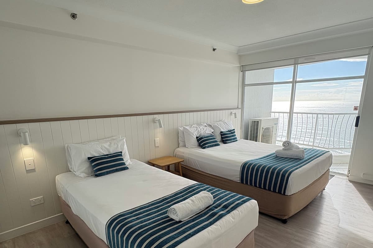 Luxury Apartment, Ocean View | In-room safe, iron/ironing board, cribs (surcharge)
