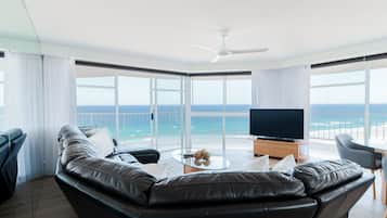 3 Bedroom Superior | Living area | Flat-screen TV