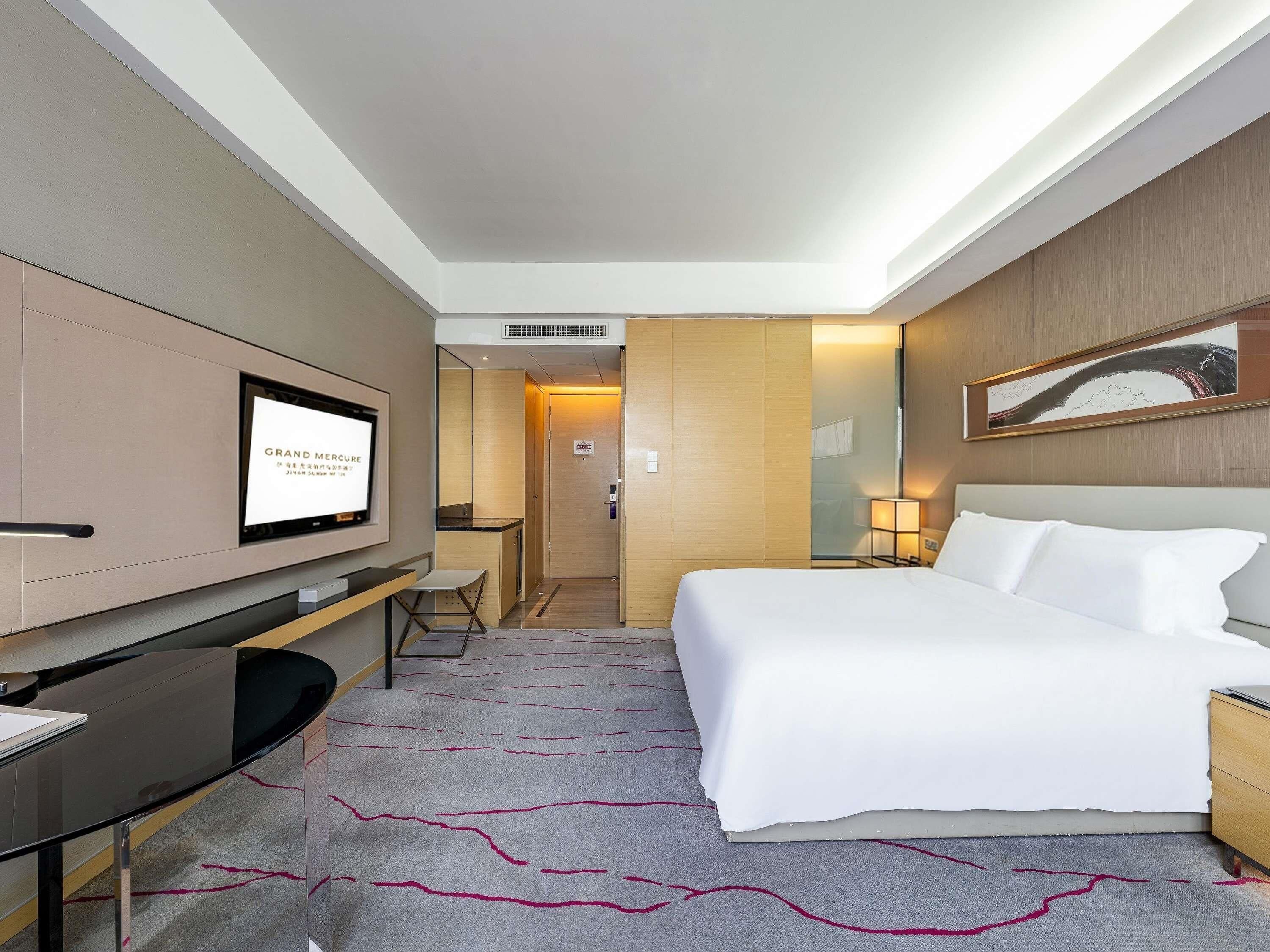 Chambre Supérieure, 1 très grand lit | Literie de qualité supérieure, couette en duvet d'oie, minibar