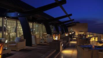 5 restaurants, breakfast, lunch, dinner served; Mediterranean cuisine