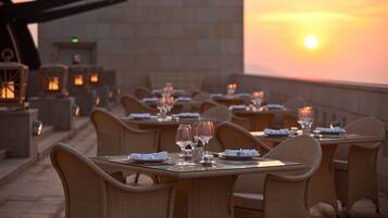 5 restaurants, breakfast, lunch, dinner served; Mediterranean cuisine