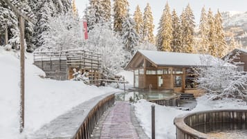 Sauna, hot tub, hot springs, body treatments, hydrotherapy, body wraps