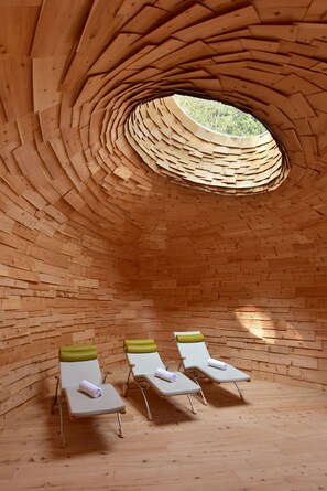 三��溫暖烤箱、浴缸、溫泉/自然礦物泉、美體療程、水療、敷體療程