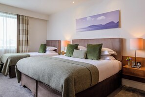 Deluxe Twin Room | In-room safe, desk, free WiFi, bed sheets - The Manor West Hotel & Leisure Club (Tralee)