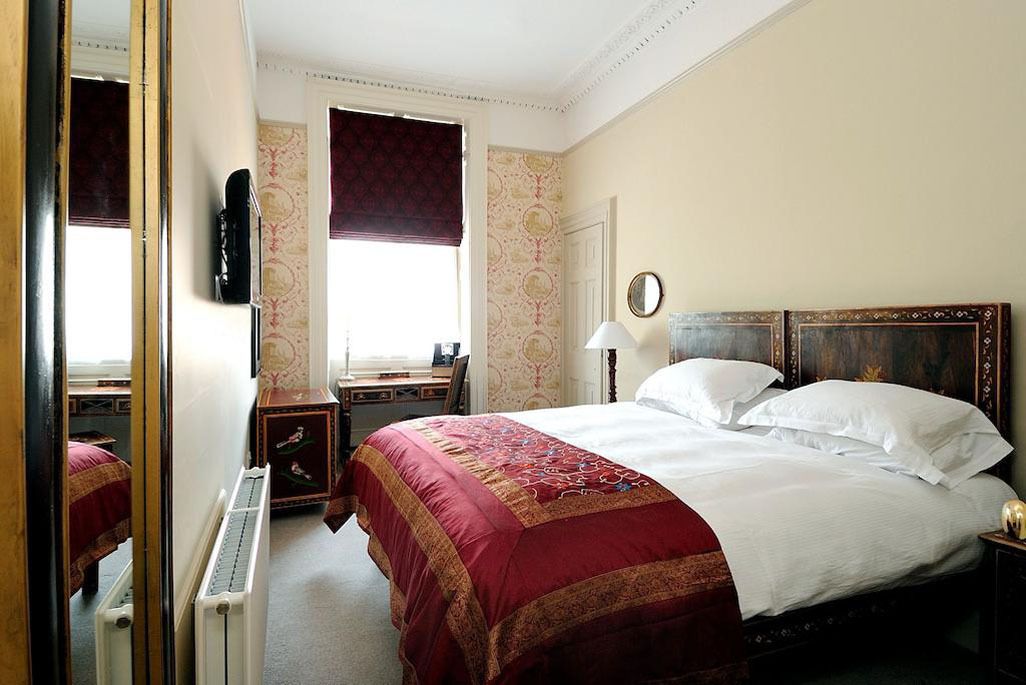 Dobbelt- eller tomannsrom – classic | Sengetøy i egyptisk bomull, individuelt dekorert og individuelt innredet