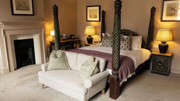 Egyptian cotton sheets, individually decorated, individually furnished