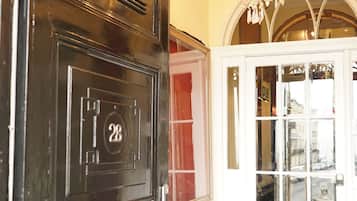 Nội thất lối vào